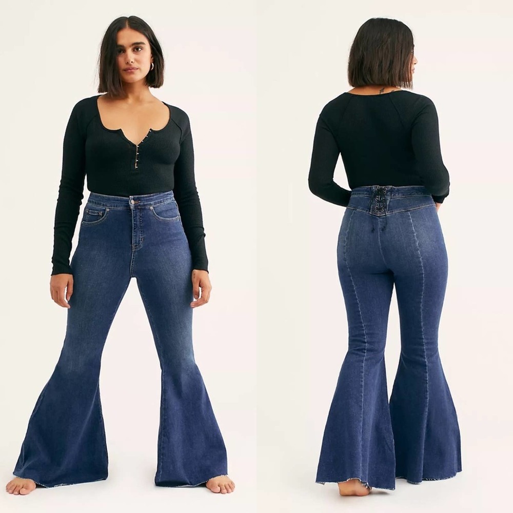 Free People CRVY Super High-Rise Lace-Up Flare Jeans/size 30/